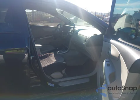 2011 Toyota Corolla Le z USA, uszkodzony, nr VIN 2T1BU4EE2BC687516